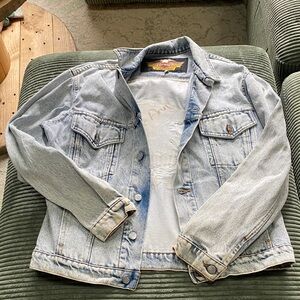 Harley-Davidson Blue Denim Jacket with Eagle Patch (a lot of signs of wear)